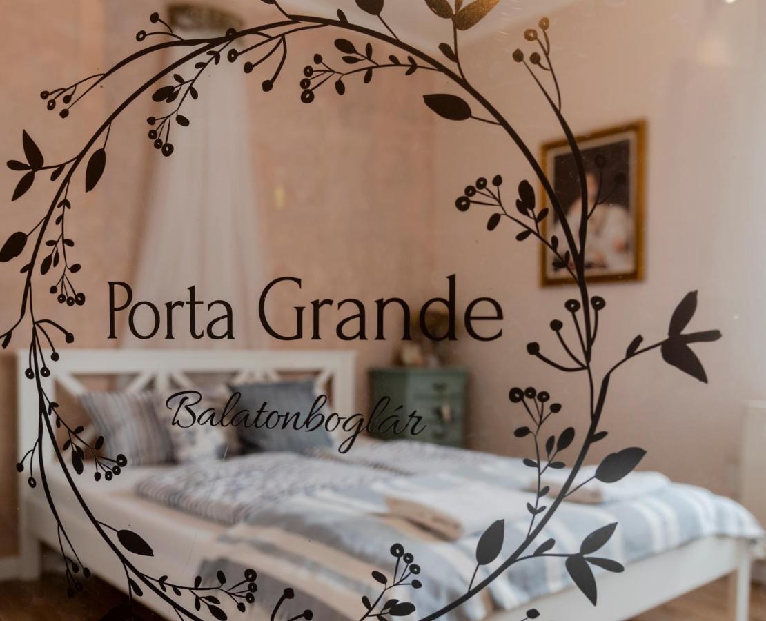 Porta Grande Apartment Balatonboglar Bagian luar foto